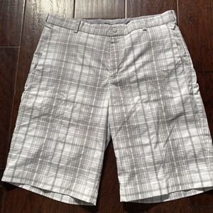 NIKE Mens Sz 34 Golf Shorts Gray White Plaid Tour Performance Dri Fit Flat Front